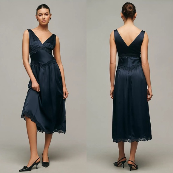 Reformation Stasia Dress in Navy, NWT size 10! - Picture 2 of 7